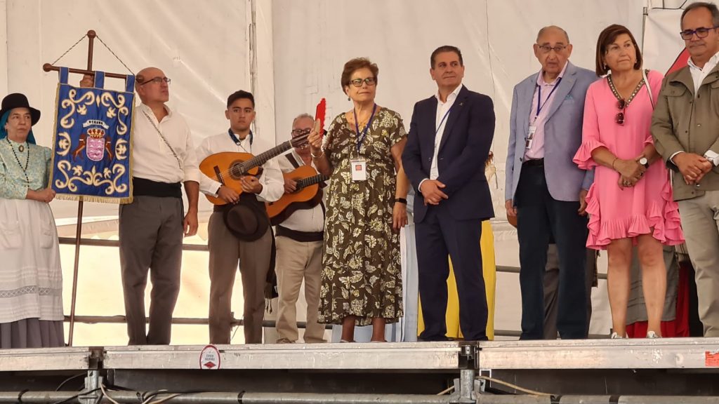 El viceconsejero de Acción Exterior del Gobierno de Canarias acompaña a la Casa de Canarias de Valladolid